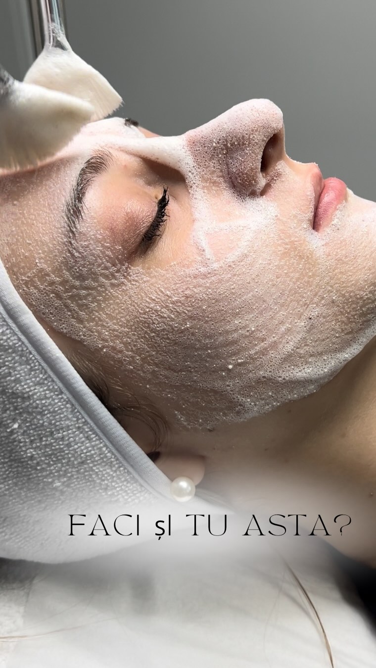 Hydra Glow ESTHEA — hydrafacial